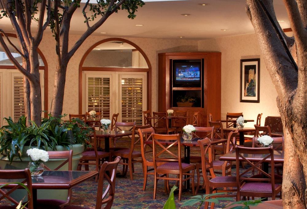 Embassy Suites By Hilton Houston Near The Galleria Esterno foto