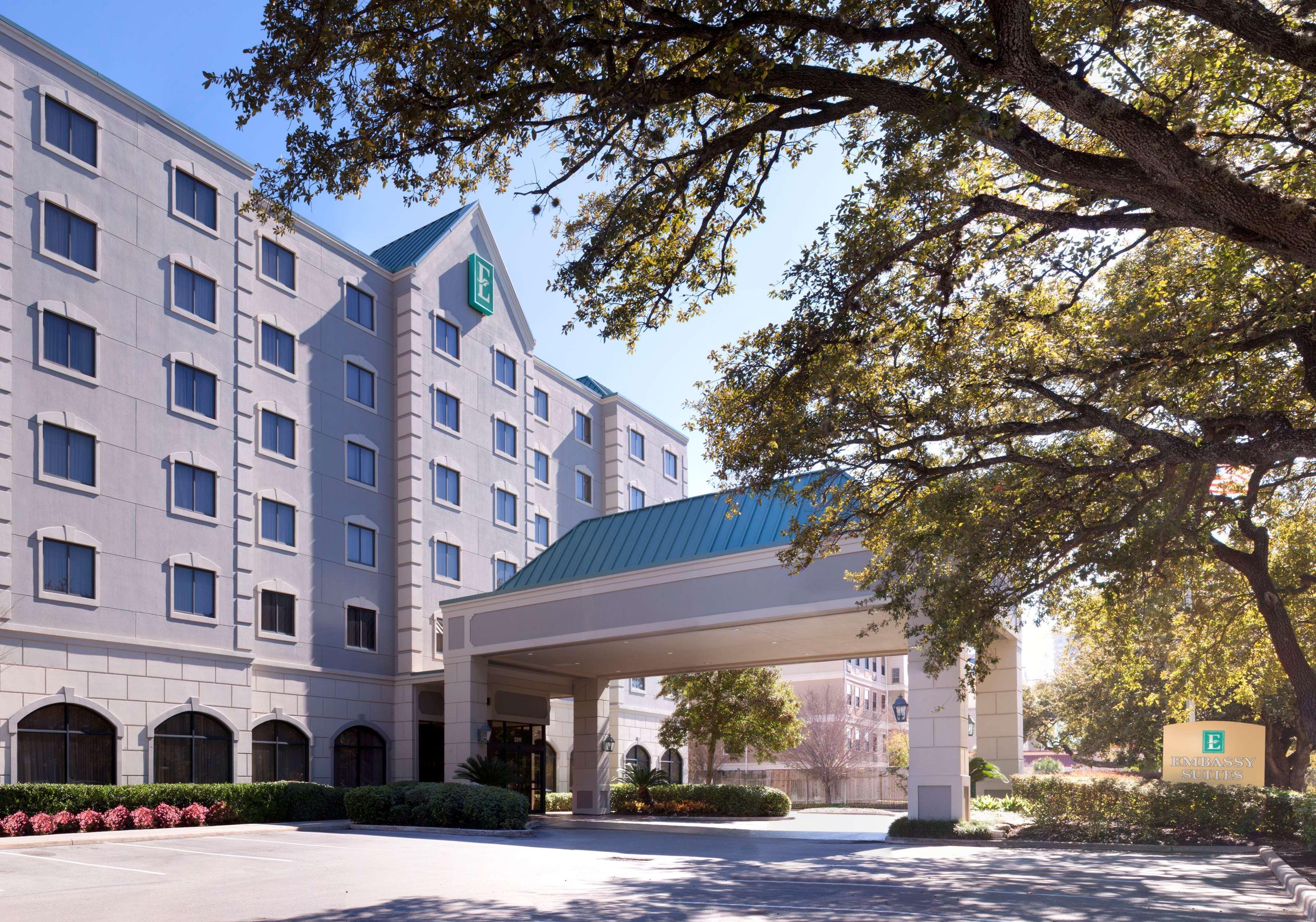 Embassy Suites By Hilton Houston Near The Galleria Esterno foto