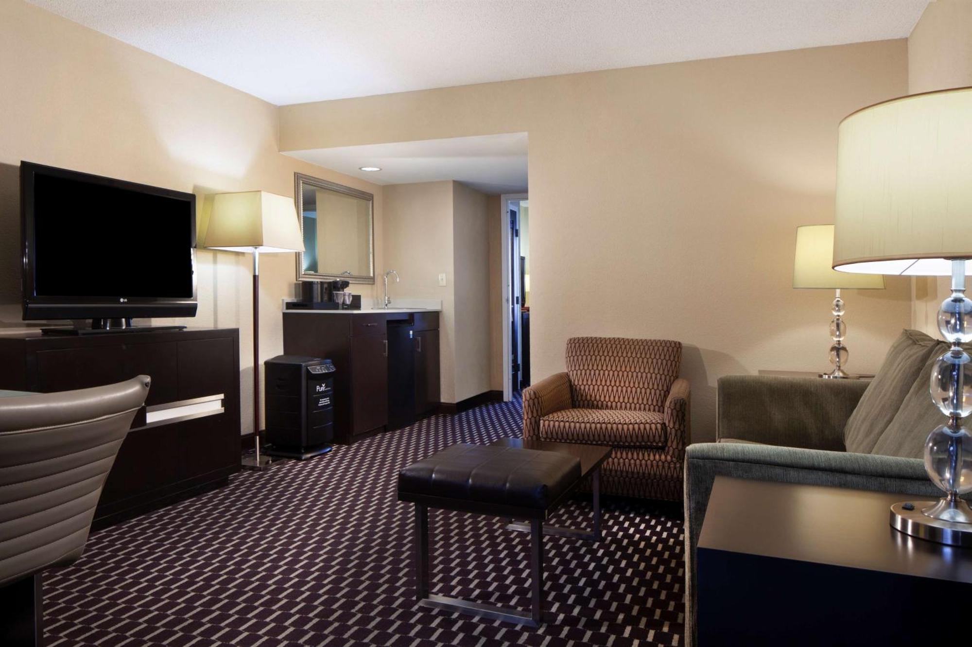 Embassy Suites By Hilton Houston Near The Galleria Esterno foto