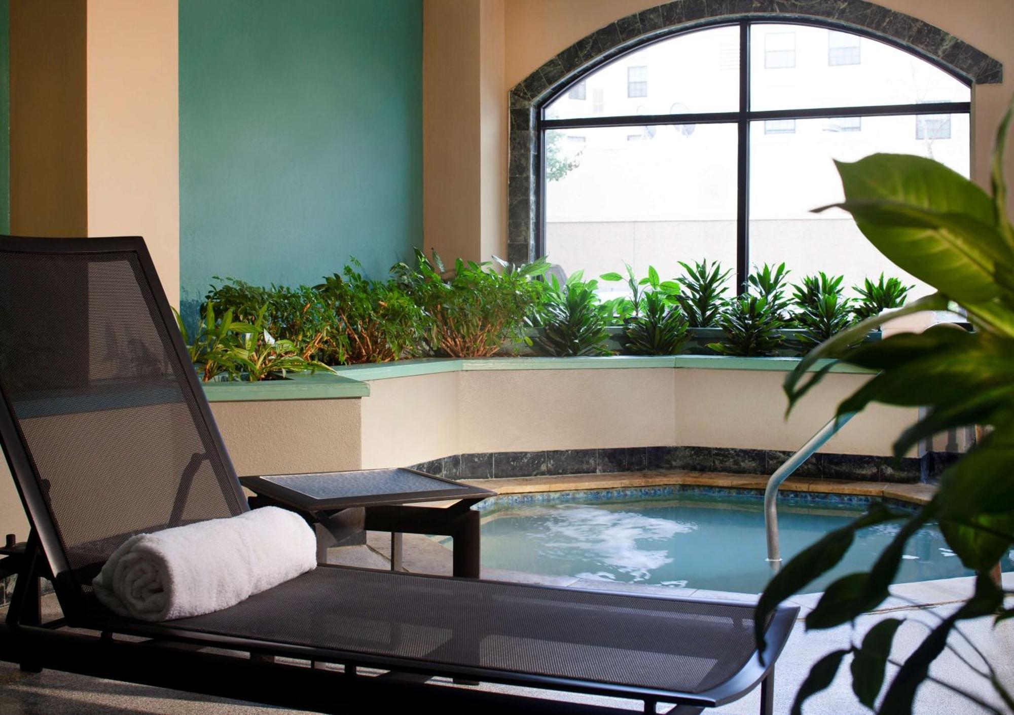 Embassy Suites By Hilton Houston Near The Galleria Esterno foto