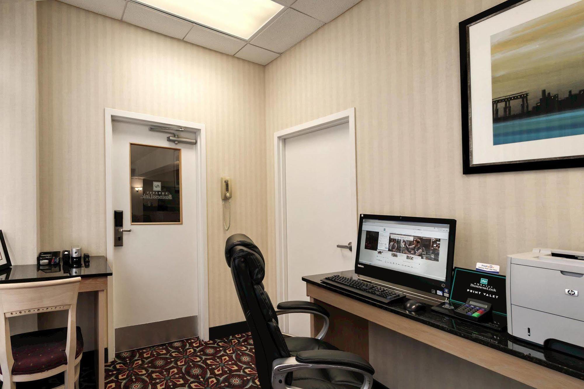 Embassy Suites By Hilton Houston Near The Galleria Esterno foto